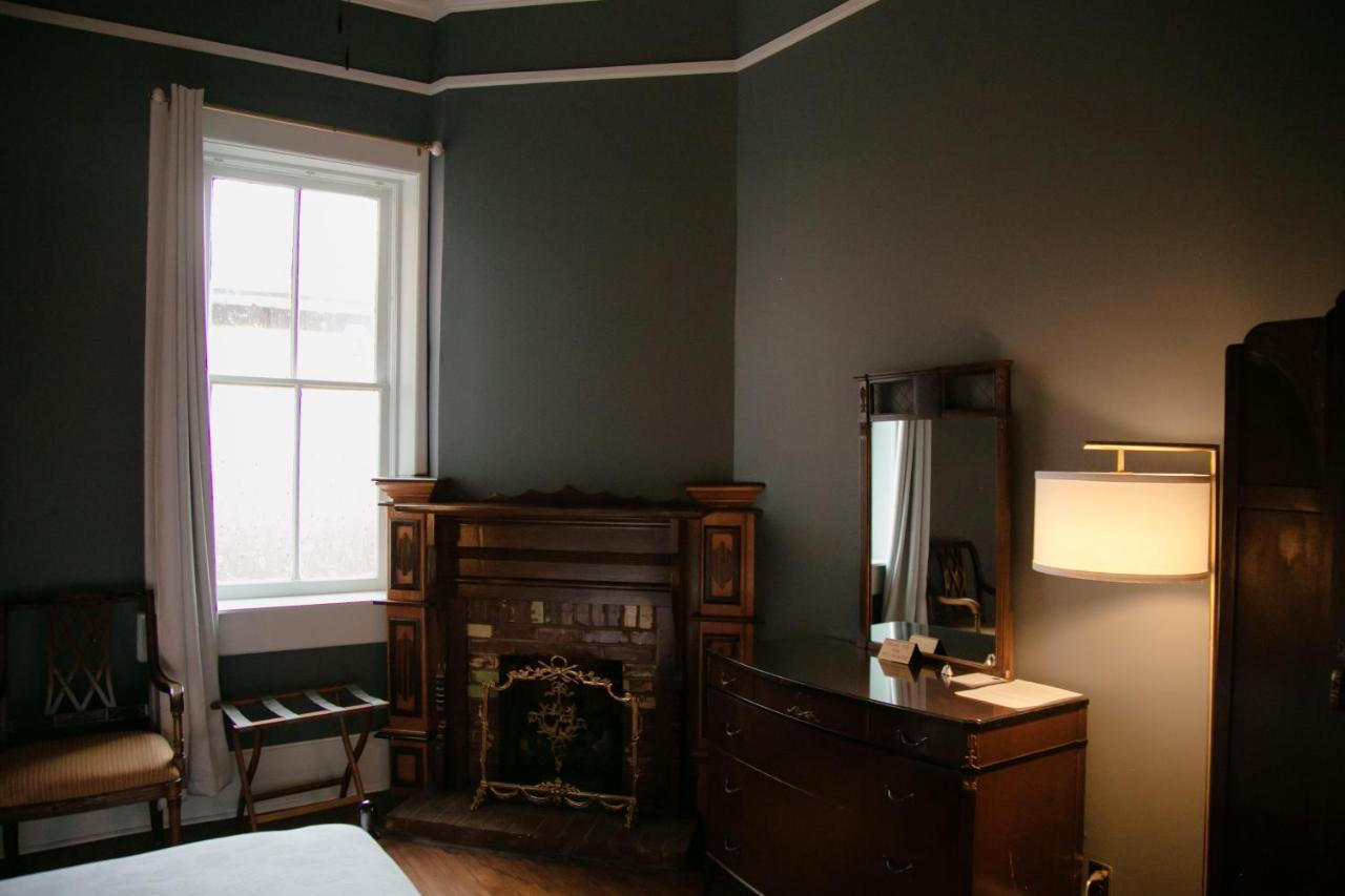 The Grand Hotel Hogansville Bagian luar foto