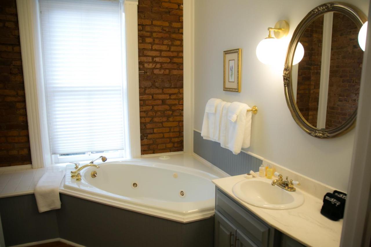 The Grand Hotel Hogansville Bagian luar foto