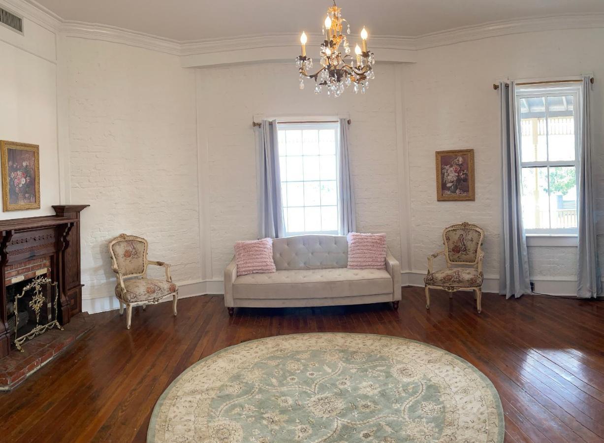 The Grand Hotel Hogansville Bagian luar foto
